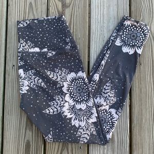 The Lounge Legging gray and light pink flower legging
